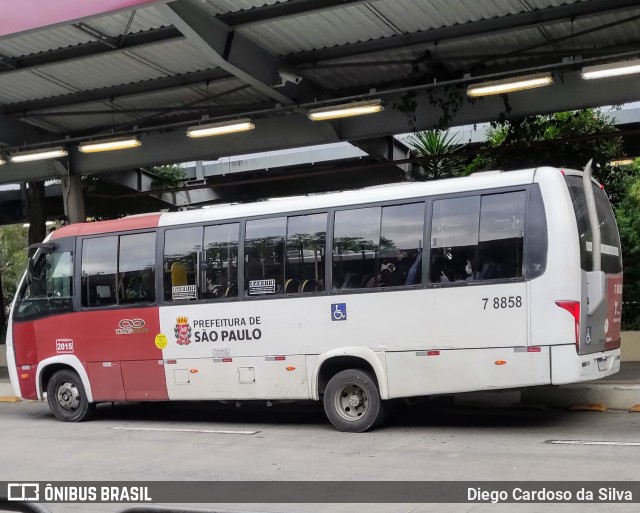 Transwolff Transportes e Turismo 7 8858 na cidade de São Paulo, São Paulo, Brasil, por Diego Cardoso da Silva. Número da foto: #9495938.