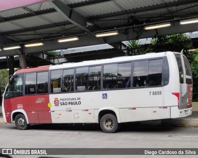 Transwolff Transportes e Turismo 7 8858 na cidade de São Paulo, São Paulo, Brasil, por Diego Cardoso da Silva. ID da foto: 9495938.