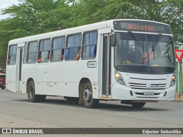 Ônibus Particulares 8069 na cidade de Nazaré da Mata, Pernambuco, Brasil, por Edjunior Sebastião. Número da foto: #9495154.