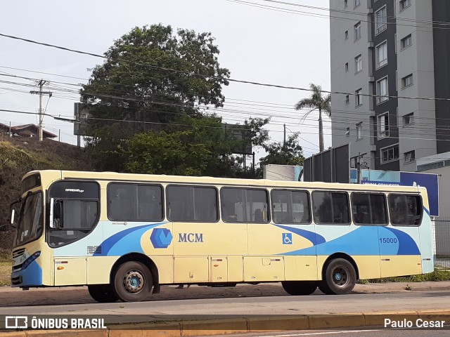 Ônibus Particulares 15000 na cidade de Itabira, Minas Gerais, Brasil, por Paulo Cesar. Número da foto: #9500424.
