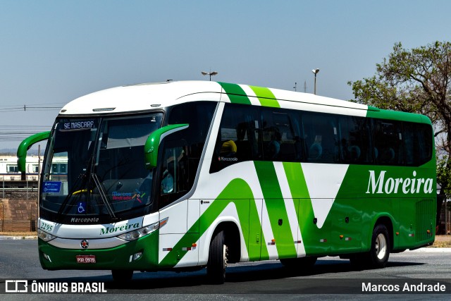 Empresa de Transportes e Turismo Moreira 2295 na cidade de Brasília, Distrito Federal, Brasil, por Marcos Andrade. Número da foto: #9509817.
