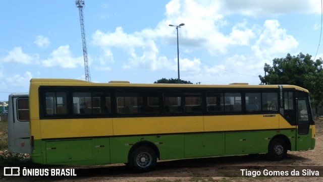 Beto Tur 144 na cidade de Natal, Rio Grande do Norte, Brasil, por Tiago Gomes da Silva. Número da foto: #9507688.
