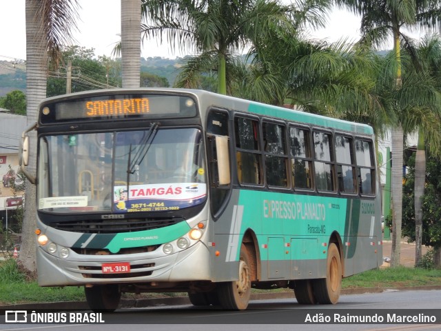 Expresso Planalto 521003 na cidade de Paracatu, Minas Gerais, Brasil, por Adão Raimundo Marcelino. ID da foto: 9510168.