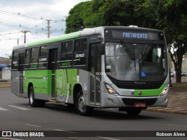 Viação Garcia 8243 na cidade de Paranavaí, Paraná, Brasil, por Robson Alves. ID da foto: 9511459.