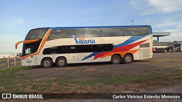 Viação Vacaria 10025 na cidade de Dracena, São Paulo, Brasil, por Carlos Vinicius Estevão Menezes. ID da foto: 9511458.