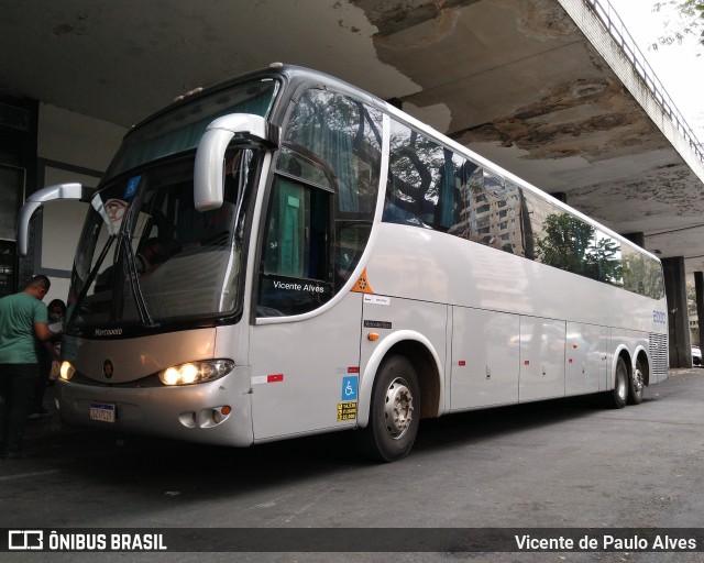 Ônibus Particulares 2000 na cidade de Belo Horizonte, Minas Gerais, Brasil, por Vicente de Paulo Alves. Número da foto: #9433098.