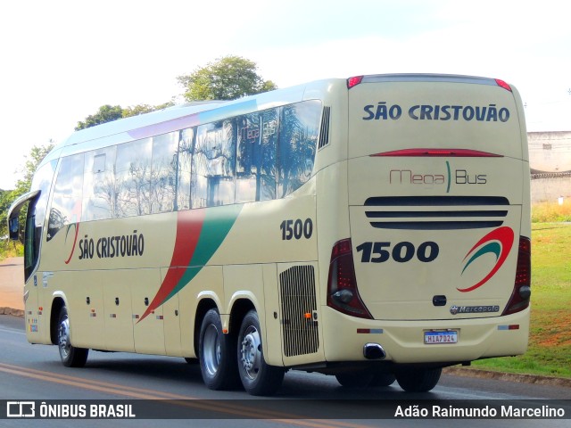 Empresa São Cristóvão 1500 na cidade de Paracatu, Minas Gerais, Brasil, por Adão Raimundo Marcelino. ID da foto: 9433492.