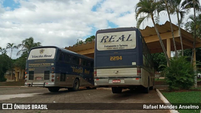 Viação Real 2294 na cidade de Indianópolis, Paraná, Brasil, por Rafael Mendes Anselmo. Número da foto: #9432774.