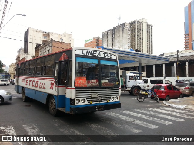 Conquistador Transportes S.A.C.I.A. Línea 13-2 30 na cidade de Asunción, Paraguai, por José Paredes. Número da foto: #9430961.