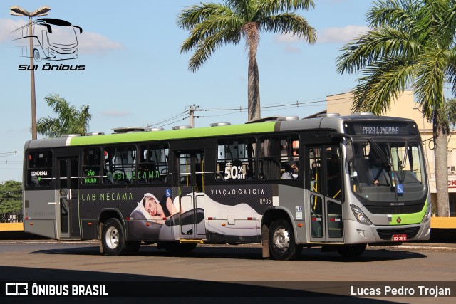 Viação Garcia 8935 na cidade de Londrina, Paraná, Brasil, por Lucas Pedro Trojan. ID da foto: 9514832.