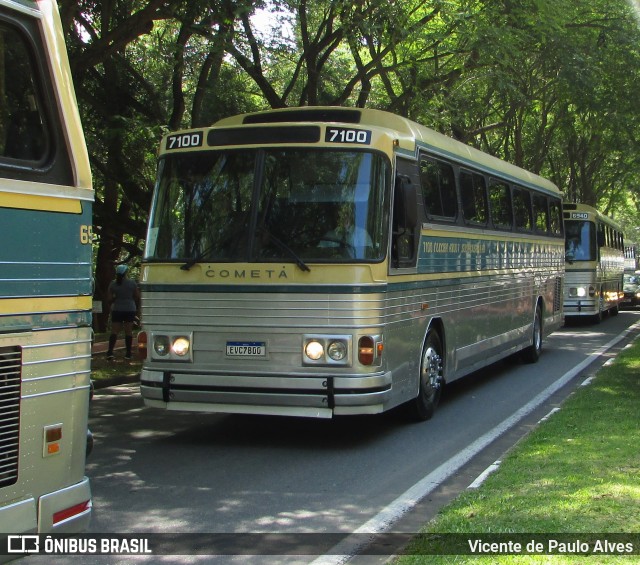 Ônibus Particulares 7100 na cidade de São Roque, São Paulo, Brasil, por Vicente de Paulo Alves. ID da foto: 9514055.