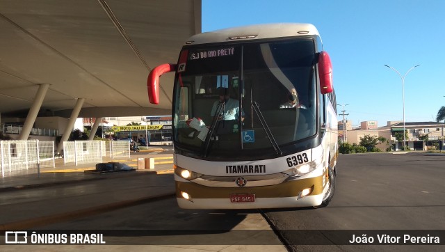 Expresso Itamarati 6393 na cidade de Fernandópolis, São Paulo, Brasil, por João Vitor Pereira. Número da foto: #9438546.