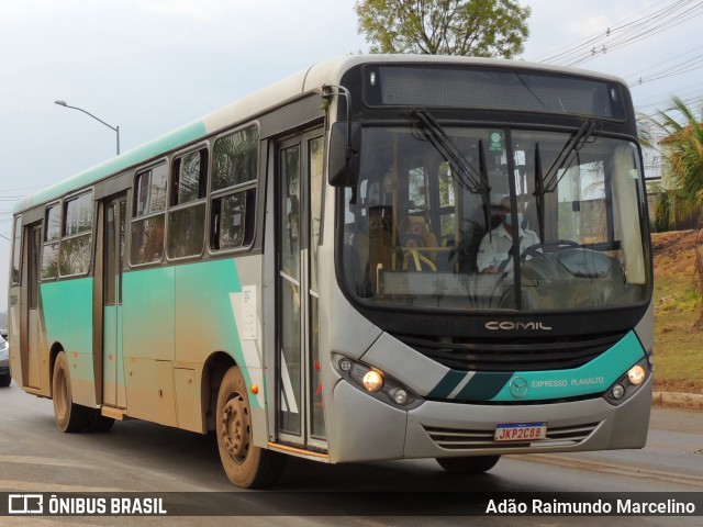 Expresso Planalto 121319 na cidade de Paracatu, Minas Gerais, Brasil, por Adão Raimundo Marcelino. Número da foto: #9439707.