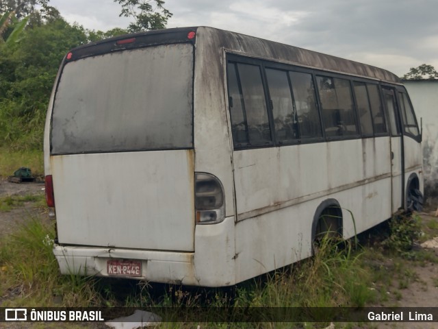 Sucata e Desmanches 1128 na cidade de Camaçari, Bahia, Brasil, por Gabriel  Lima. Número da foto: #9437581.