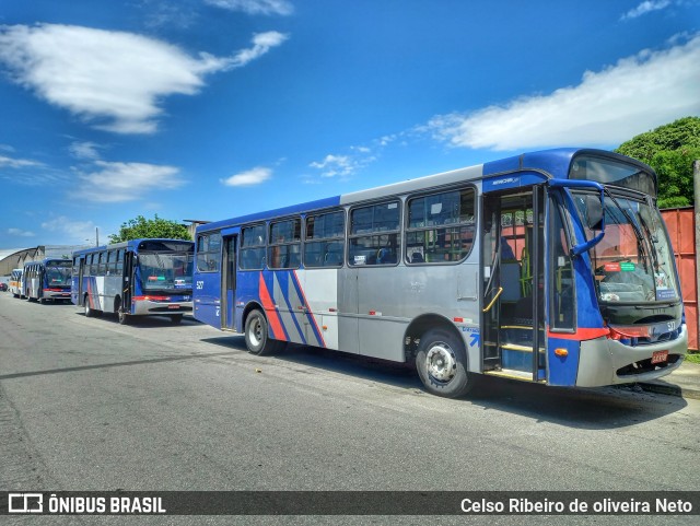 Ônibus Particulares 527 na cidade de Serra, Espírito Santo, Brasil, por Celso Ribeiro de oliveira Neto. Número da foto: #9438143.