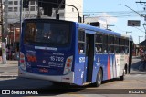 Viação Miracatiba 15.702 na cidade de São Paulo, São Paulo, Brasil, por Michel Sc. Número da foto: #:id.