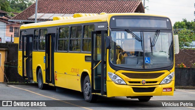 Transtusa - Transporte e Turismo Santo Antônio 1306 na cidade de Joinville, Santa Catarina, Brasil, por Vinicius Petris. Número da foto: #9440784.