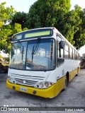 Ônibus Particulares 133 na cidade de Lagoa Alegre, Piauí, Brasil, por Rafael Andrade. Número da foto: #:id.
