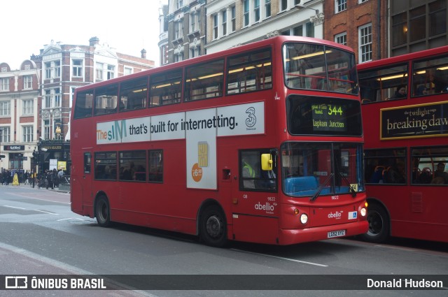 Abellio London Bus Company 9822 na cidade de London, Greater London, Inglaterra, por Donald Hudson. ID da foto: 9515796.