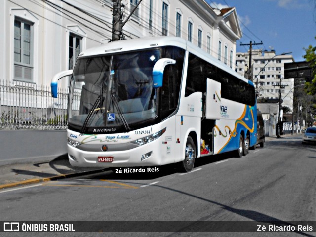Top Line Turismo 2600 na cidade de Petrópolis, Rio de Janeiro, Brasil, por Zé Ricardo Reis. Número da foto: #9516494.