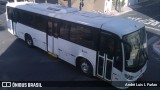 Empresa de Transporte Pgtur 1530 na cidade de Balneário Camboriú, Santa Catarina, Brasil, por André Luis L Furlan. Número da foto: #9517192.