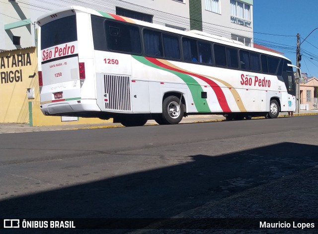 Expresso São Pedro 1250 na cidade de Santiago, Rio Grande do Sul, Brasil, por Mauricio Lopes. ID da foto: 9538247.