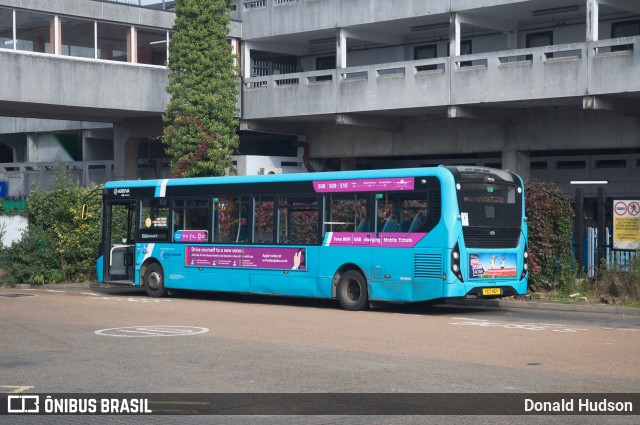 Arriva 4081 na cidade de Harlow, Essex, Inglaterra, por Donald Hudson. ID da foto: 9538603.