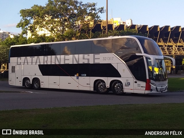 Auto Viação Catarinense 321317 na cidade de Florianópolis, Santa Catarina, Brasil, por ANDERSON FÉLIX. ID da foto: 9537986.