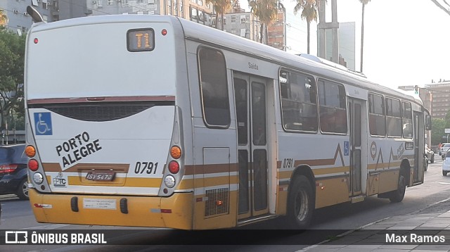 Companhia Carris Porto-Alegrense 0791 na cidade de Porto Alegre, Rio Grande do Sul, Brasil, por Max Ramos. Número da foto: #9541004.