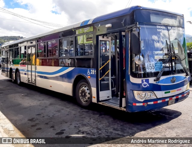 Inversiones La Tapachula 281 na cidade de Santa Ana, San José, Costa Rica, por Andrés Martínez Rodríguez. Número da foto: #9547007.