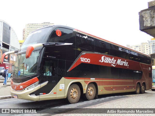 Santa Maria Fretamento e Turismo 1200 na cidade de Belo Horizonte, Minas Gerais, Brasil, por Adão Raimundo Marcelino. ID da foto: 9549757.