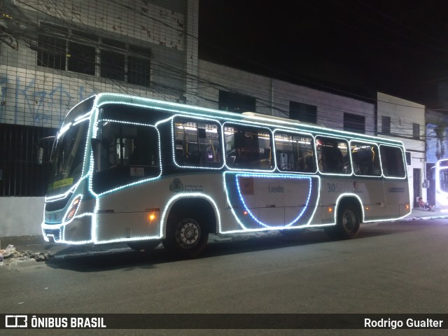 Via Urbana 30527 na cidade de Fortaleza, Ceará, Brasil, por Rodrigo Gualter. Número da foto: #9548971.