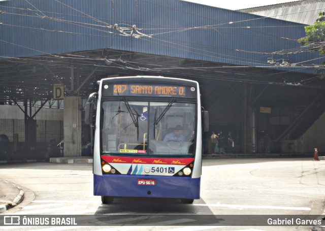 Metra - Sistema Metropolitano de Transporte 5401 na cidade de Diadema, São Paulo, Brasil, por Gabriel Garves. Número da foto: #9551907.