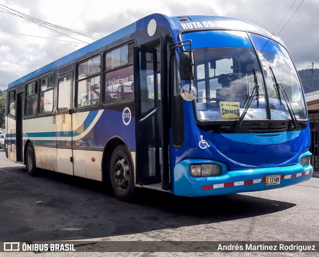 Inversiones La Tapachula 210 na cidade de Santa Ana, San José, Costa Rica, por Andrés Martínez Rodríguez. Número da foto: #9552205.