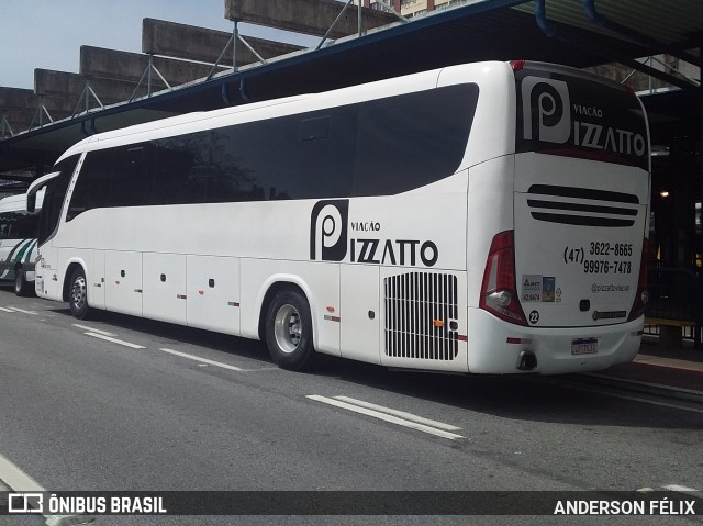 Viação Pizzatto 22 na cidade de Florianópolis, Santa Catarina, Brasil, por ANDERSON FÉLIX. Número da foto: #9550931.