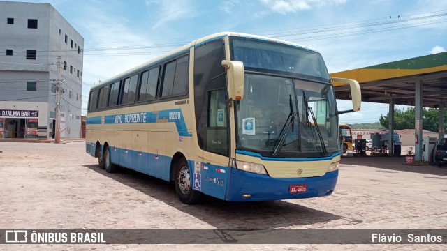 Viação Novo Horizonte 1100011 na cidade de Barra da Estiva, Bahia, Brasil, por Flávio  Santos. ID da foto: 9556025.