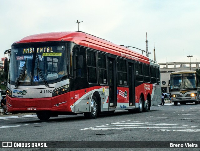 Himalaia Transportes > Ambiental Transportes Urbanos 4 1592 na cidade de São Paulo, São Paulo, Brasil, por Breno Vieira. ID da foto: 9557594.