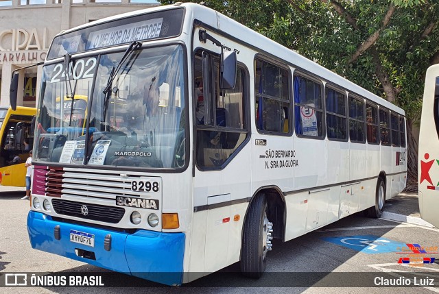 Ônibus Particulares 8298 na cidade de São Paulo, São Paulo, Brasil, por Claudio Luiz. Número da foto: #9559117.