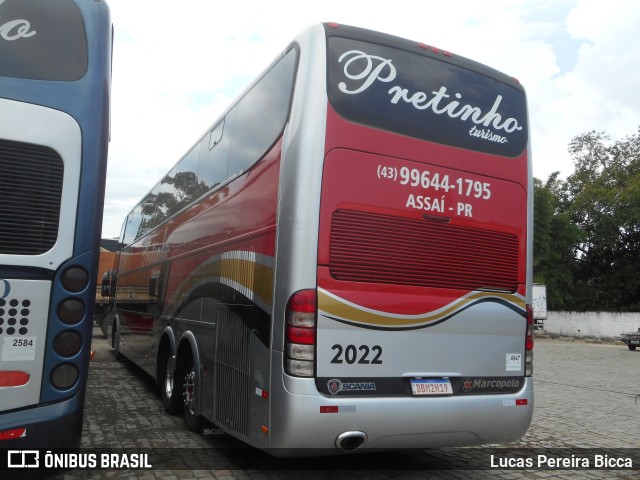 Pretinho Turismo 2022 na cidade de Balneário Camboriú, Santa Catarina, Brasil, por Lucas Pereira Bicca. Número da foto: #9561896.