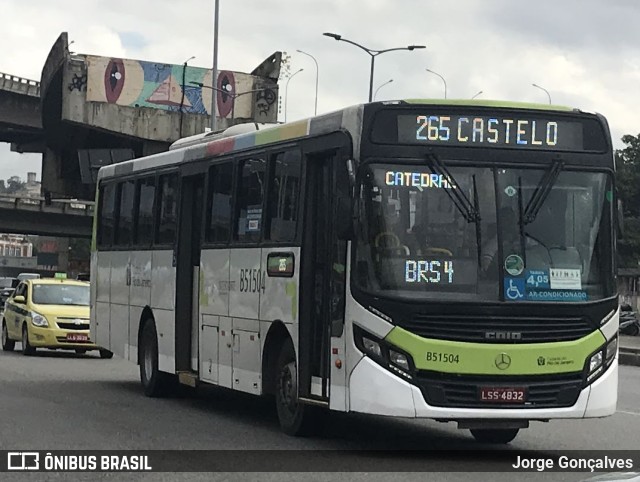 Viação Novacap B51504 na cidade de Rio de Janeiro, Rio de Janeiro, Brasil, por Jorge Gonçalves. Número da foto: #9560839.