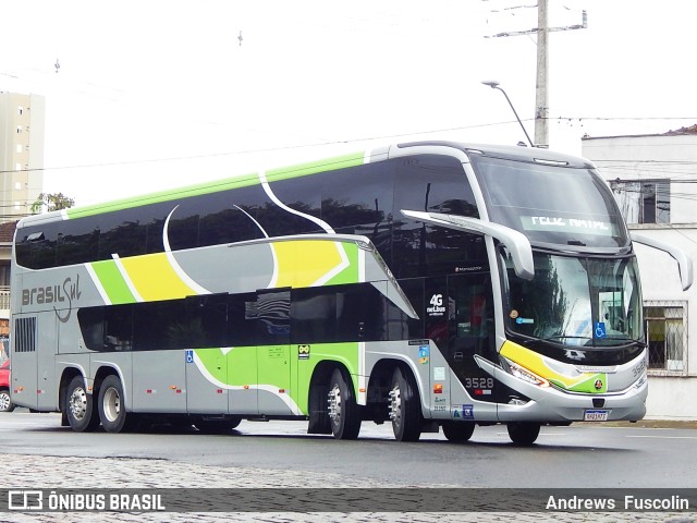 Brasil Sul Linhas Rodoviárias 3528 na cidade de Joinville, Santa Catarina, Brasil, por Andrews  Fuscolin. ID da foto: 9564207.