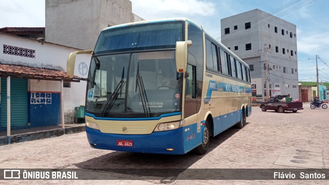 Viação Novo Horizonte 1100011 na cidade de Barra da Estiva, Bahia, Brasil, por Flávio  Santos. ID da foto: 9566920.