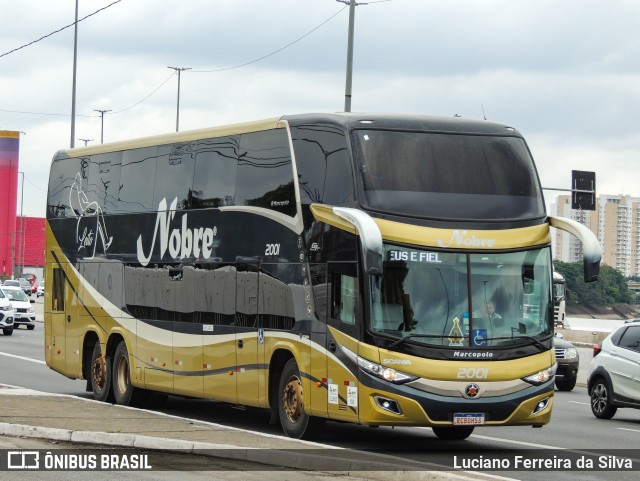 Nobre Transporte Turismo 2001 na cidade de São Paulo, São Paulo, Brasil, por Luciano Ferreira da Silva. ID da foto: 9567950.