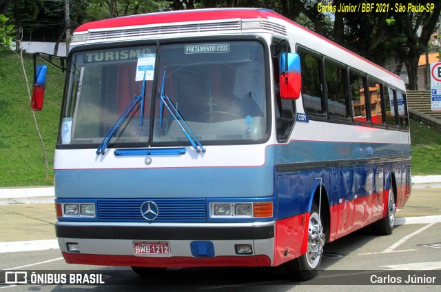 Ônibus Particulares 1212 na cidade de São Paulo, São Paulo, Brasil, por Carlos Júnior. Número da foto: #9571752.