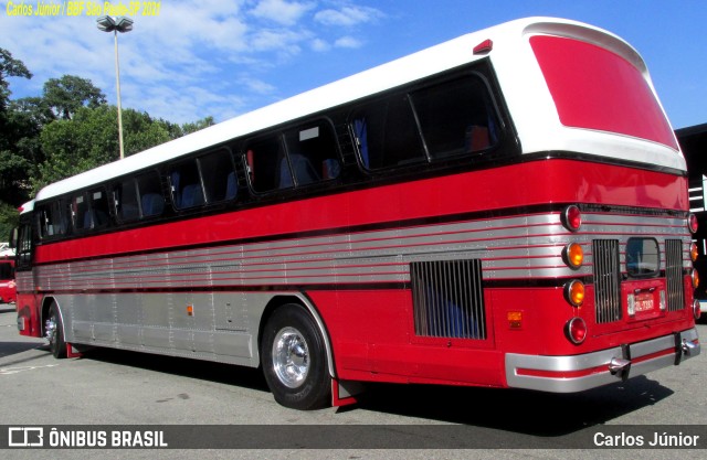 Ônibus Particulares 7387 na cidade de São Paulo, São Paulo, Brasil, por Carlos Júnior. Número da foto: #9572575.