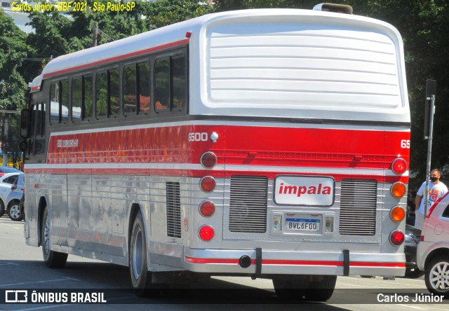 Ônibus Particulares 6500 na cidade de São Paulo, São Paulo, Brasil, por Carlos Júnior. Número da foto: #9572498.