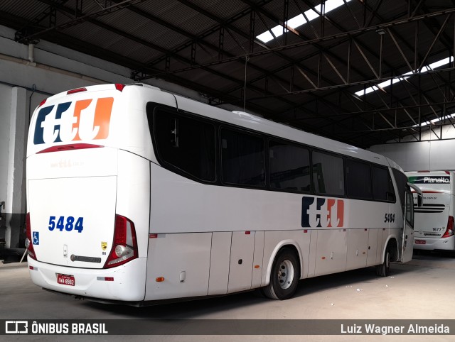 TTL Transporte Turismo 5484 na cidade de Porto Alegre, Rio Grande do Sul, Brasil, por Luiz Wagner Almeida. Número da foto: #9572615.
