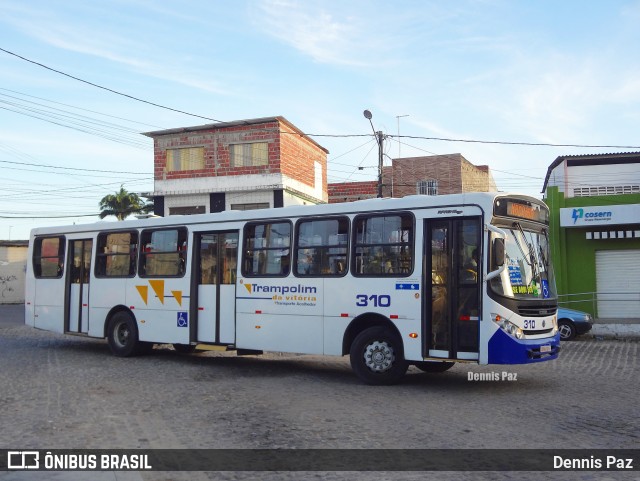 Trampolim da Vitória 310 na cidade de Natal, Rio Grande do Norte, Brasil, por Dennis Paz. Número da foto: #9574679.