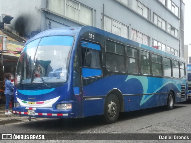 Inversiones La Tapachula 212 na cidade de Merced, San José, San José, Costa Rica, por Daniel Brenes. Número da foto: #9575628.