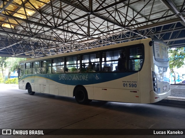 Viação Guaianazes 01 590 na cidade de Santo André, São Paulo, Brasil, por Lucas Kaneko. Número da foto: #9579899.